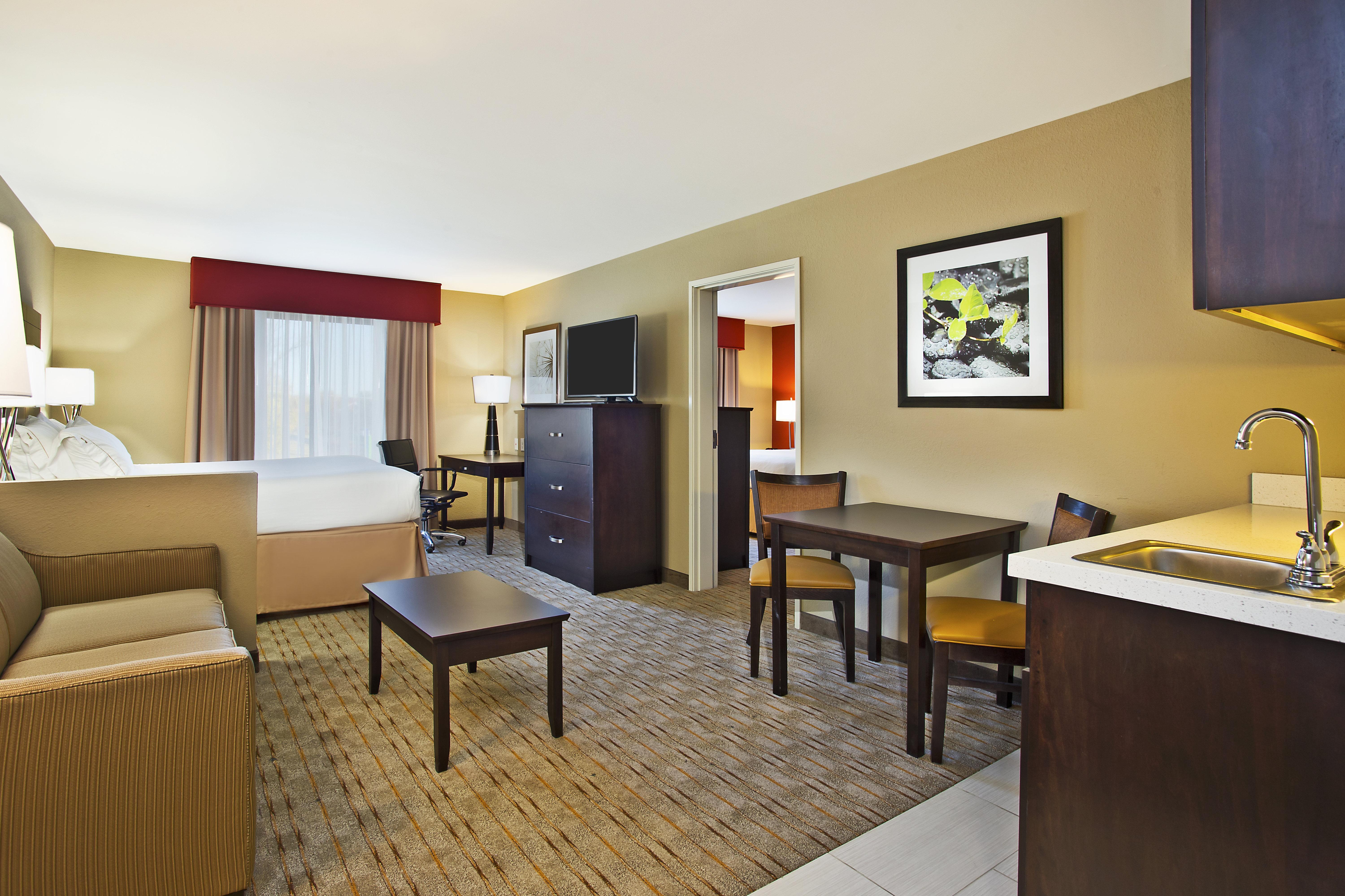 Holiday Inn Express & Suites Springfield By Ihg Екстериор снимка