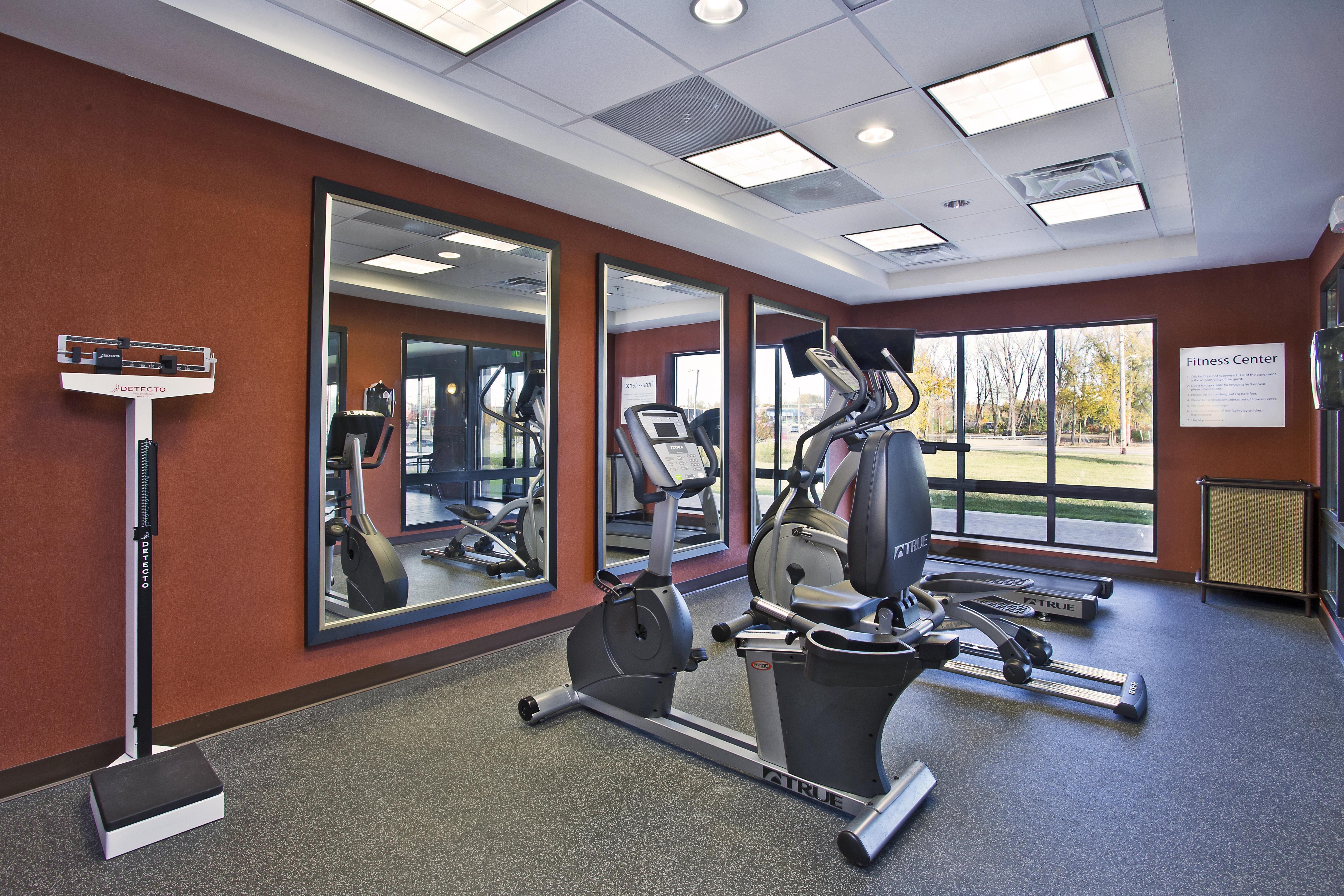 Holiday Inn Express & Suites Springfield By Ihg Екстериор снимка
