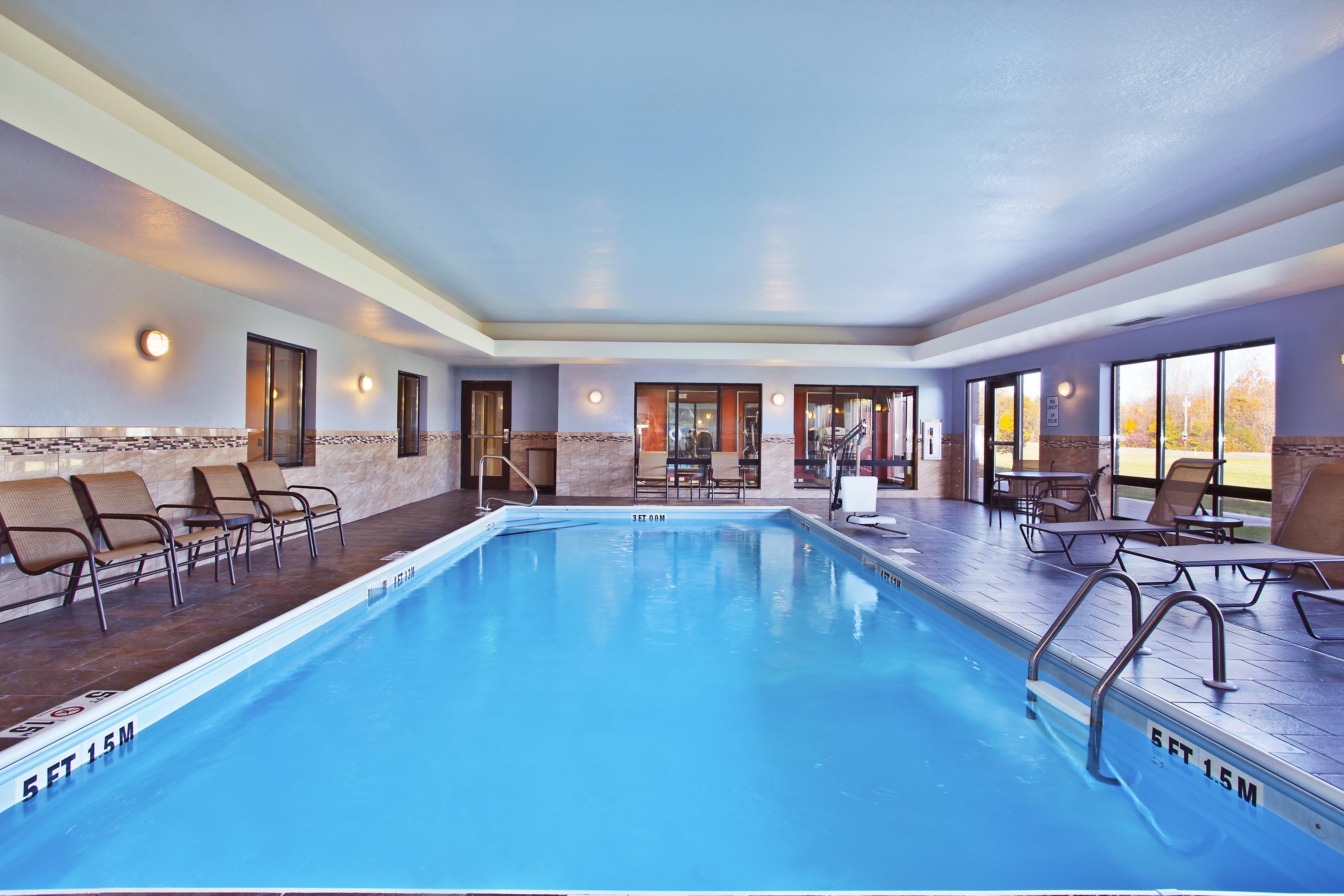 Holiday Inn Express & Suites Springfield By Ihg Екстериор снимка